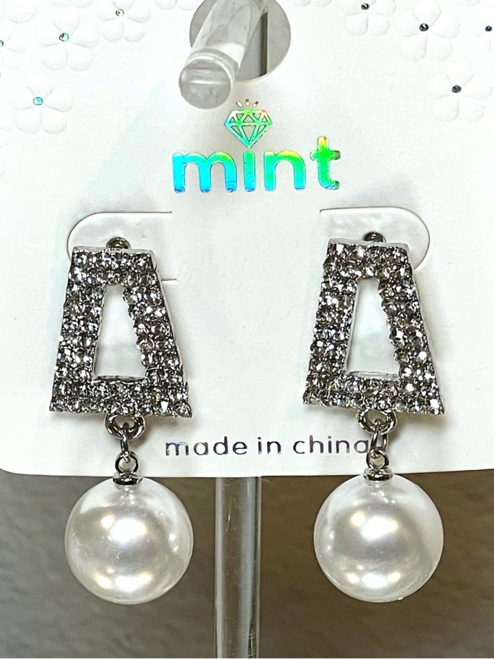 ☀️2/$20 Mint Silver Crystal Frame Earrings White Faux Pearl Drops | Luxe | NWT